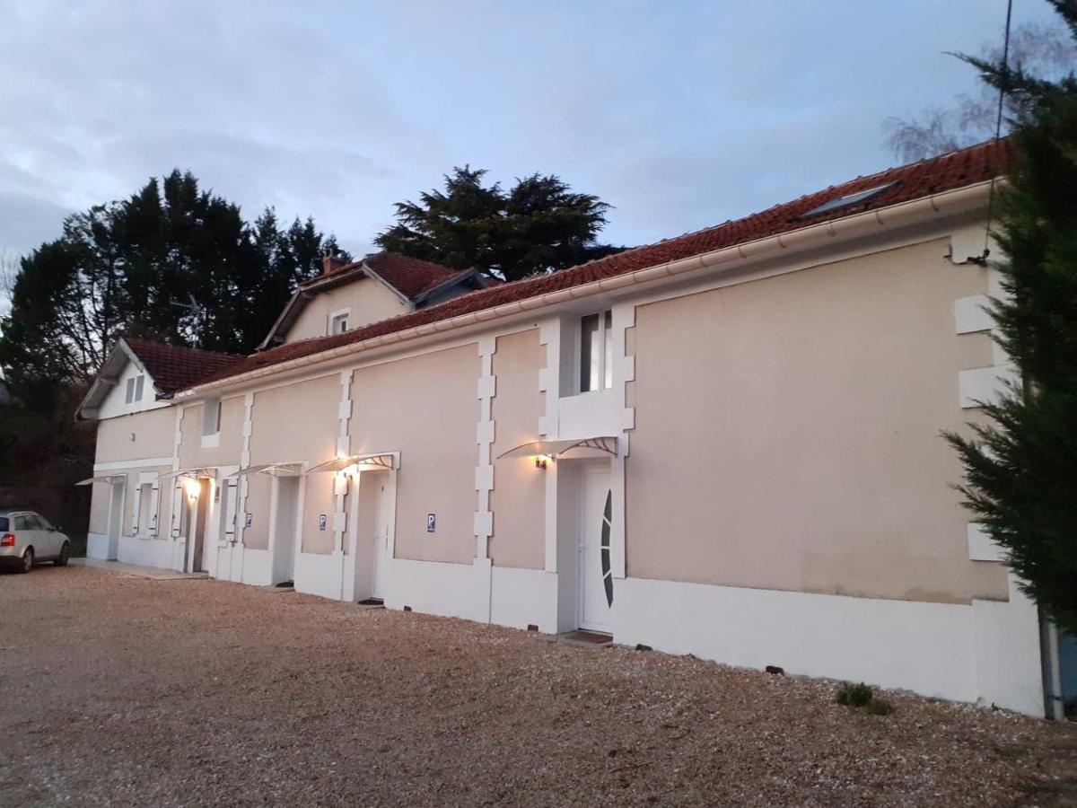 05 - Tres Joli 3 Pieces Neuf 2 Chambres, Logement Tout Equipe Pour 1 A 4 Personnes Maximum, Vue Sur Jardin Avec Parking Privatif, Grand Fourgon Possible, Tout Le Linge De Maison Est Fourni Annesse-et-Beaulieu 외부 사진